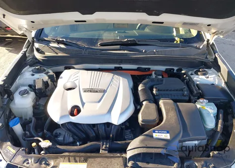 2015 Hyundai Sonata Hybrid z USA, uszkodzony, nr VIN KMHEC4A48FA122013